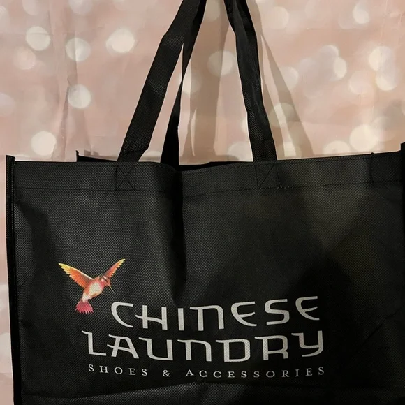 Chinese Laundry Black Tote Bag - Picture 2 of 3